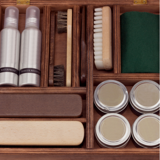 Luxury Shoe Care Kit inside
